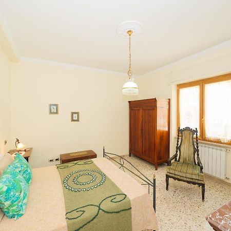 Aranci Apt 67 - Sorrento Centre And Vesuvius View ภายนอก รูปภาพ