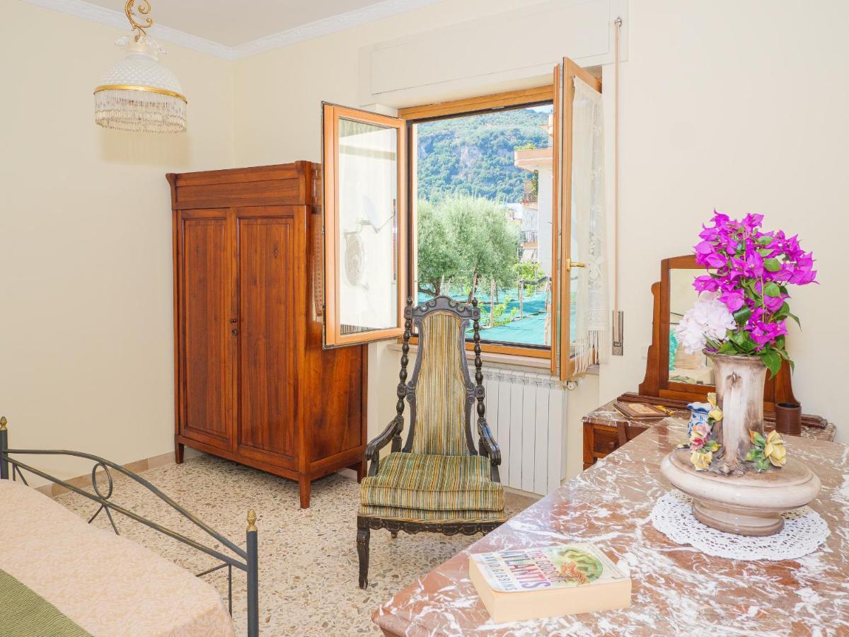 Aranci Apt 67 - Sorrento Centre And Vesuvius View ภายนอก รูปภาพ