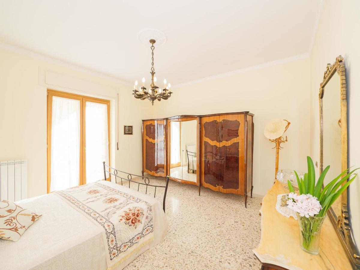 Aranci Apt 67 - Sorrento Centre And Vesuvius View ภายนอก รูปภาพ